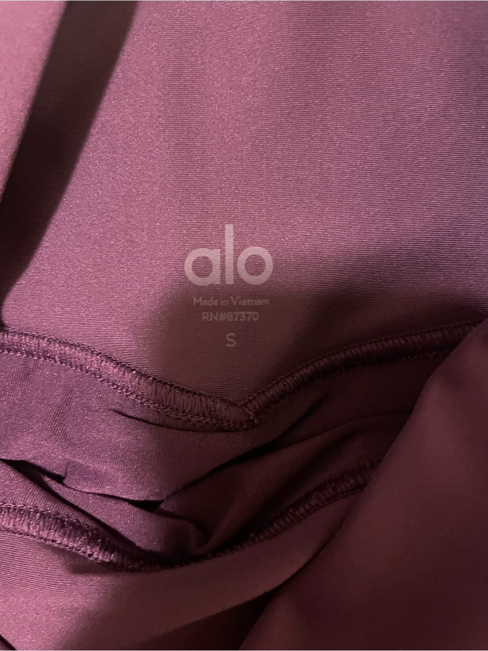Alo yoga grand slam tennis skirt in dark plum XS - Picture 4 of 8